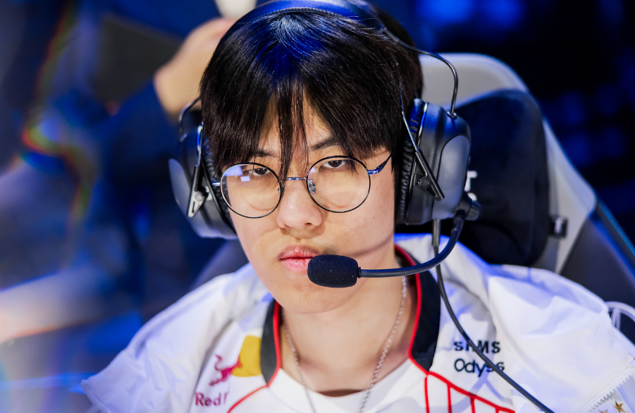 T1轻取HLE，Oner团战一打五半决赛3:0（伦敦）