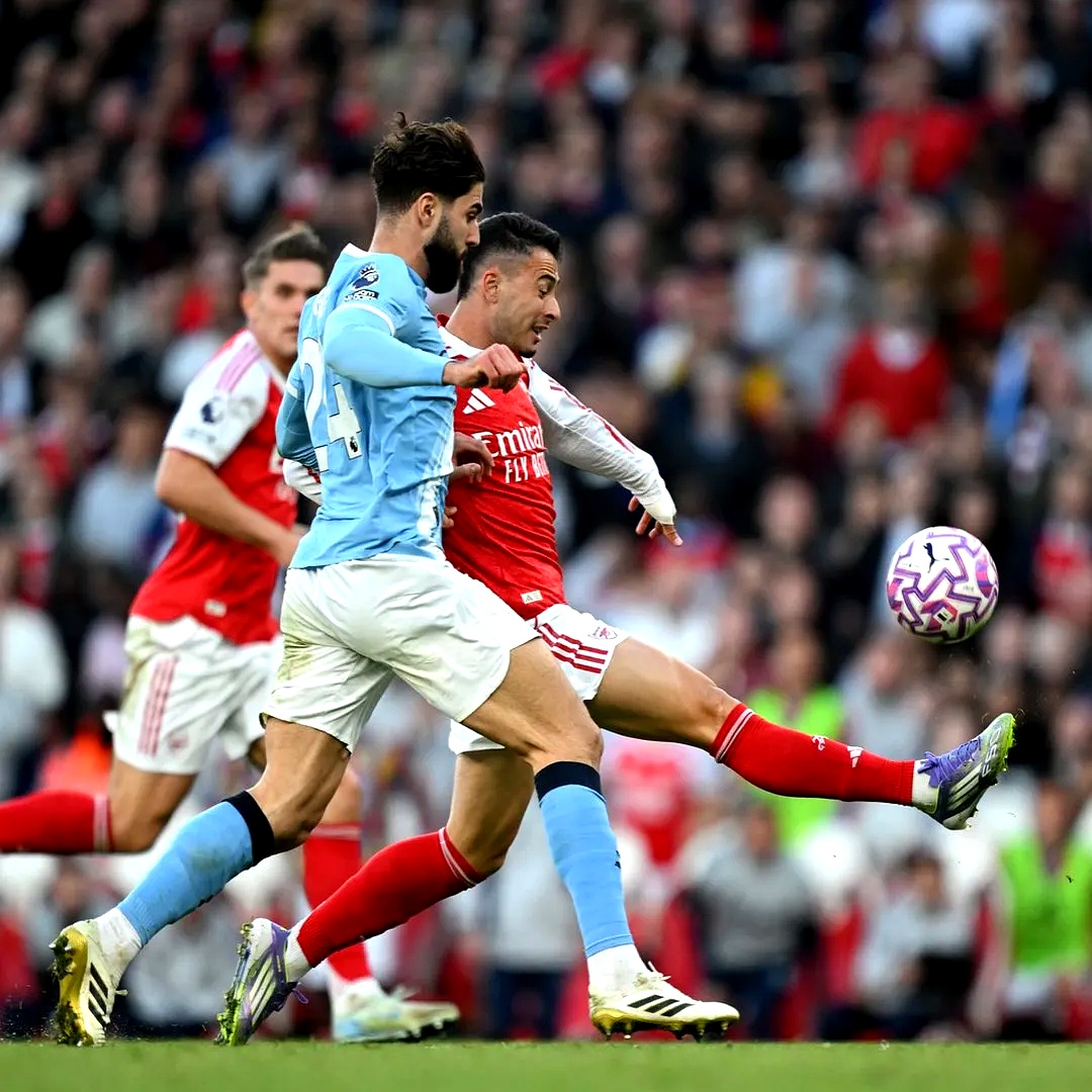 曼城翻盘阿根廷,马丁内利惊艳四座 曼城翻盘阿根廷,马丁内利惊艳四座